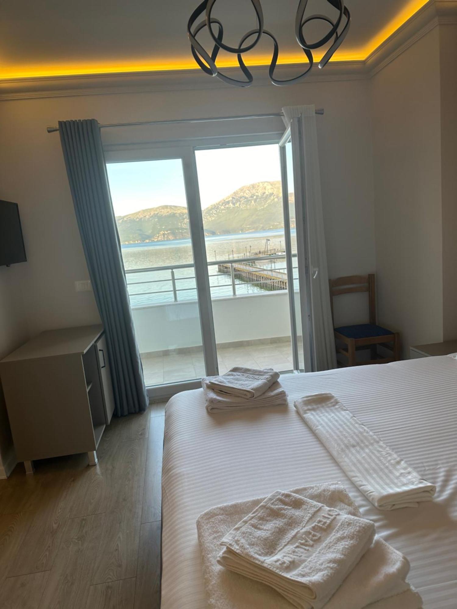 Hotel Demoli Pogradec Exteriér fotografie