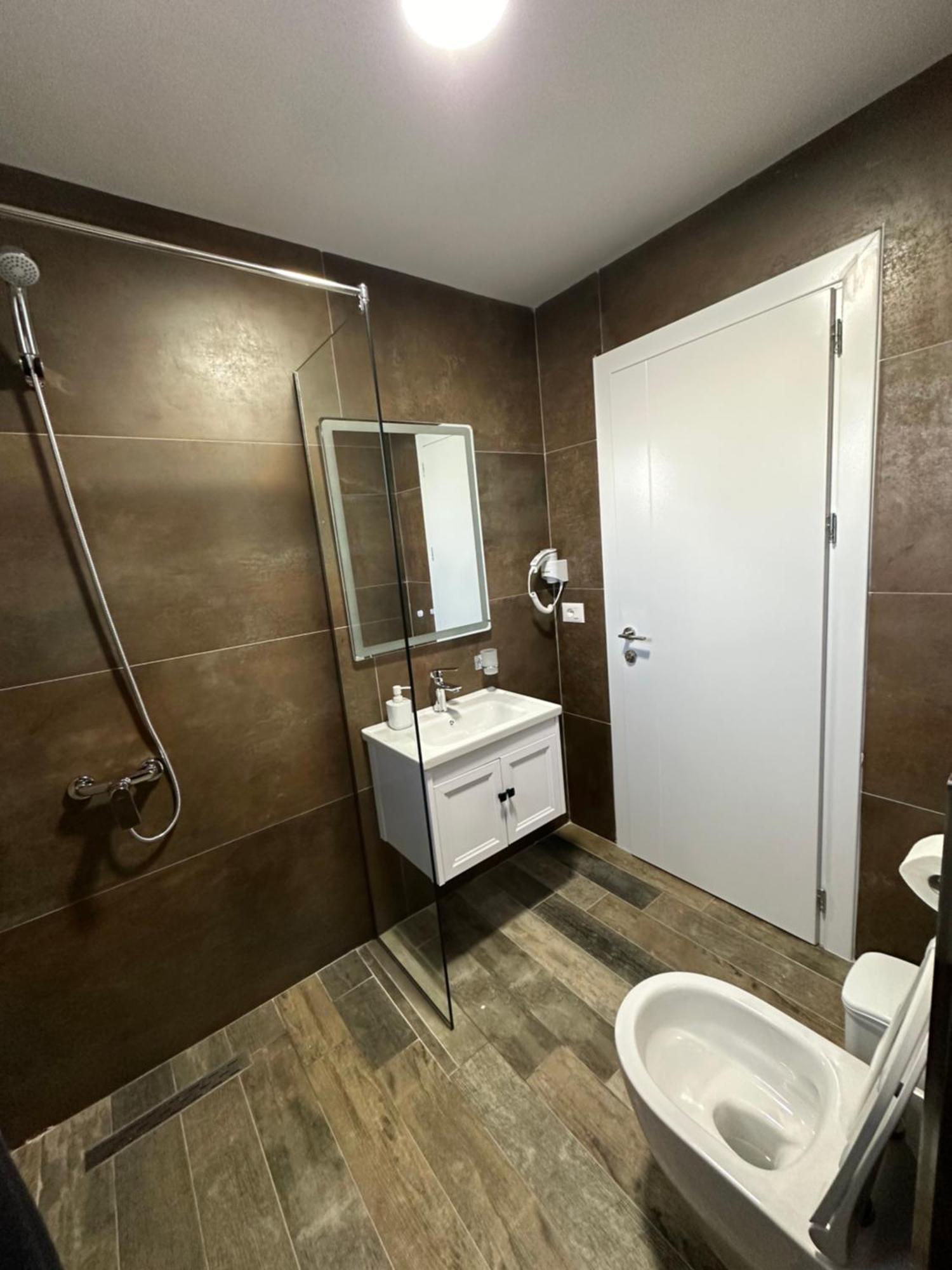 Hotel Demoli Pogradec Exteriér fotografie